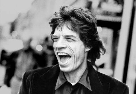 Mick Jagger, el "rolling" que aún enloquece en los escenarios, cumple 70 años