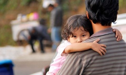 Ecuador logra reunificar a 83 menores con sus familias