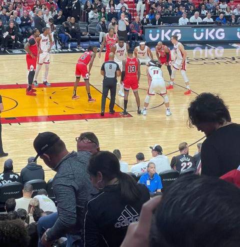 Enner Valencia compartió con su familia para ver un partido de Miami Heat