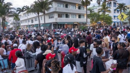 Miami Beach busca frenar el caos del &quot;spring break&quot; con medidas de emergencia
