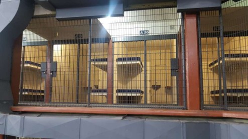 Trasladan a reclusos a &#039;La Roca&#039; en Guayaquil