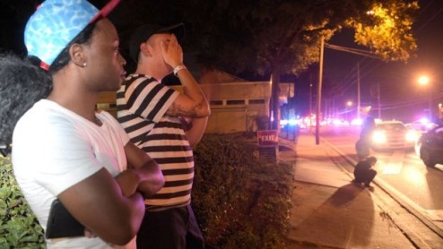 Movilización y lágrimas tras el ataque al club gay Pulse en Orlando, Florida