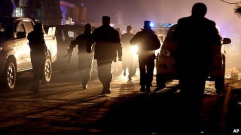 Al menos 13 muertos en ataque suicida en Kabul