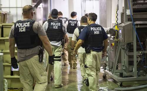 EEUU endurece sus leyes migratorias bajo emergencia por COVID-19