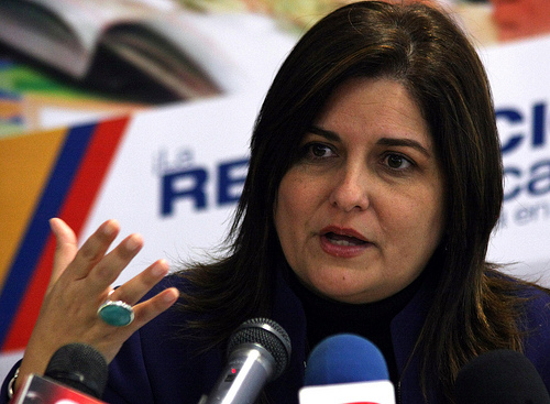 Gloria Vidal renunció al Ministerio de Educación