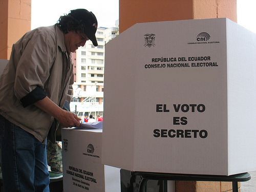 ECUADOR.- El horario de las votaciones en los diferentes recintos electorales será de 07h00 a 17h00 del 19 de febrero de 2017. Foto: Archivo