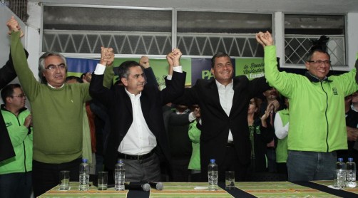 Oficialismo mantiene fuerza en Ecuador