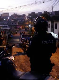 Según cifras de la Policía, entre enero y noviembre de 2025 se contabilizan 1 822 secuestros y 6 787 extorsiones en Ecuador.