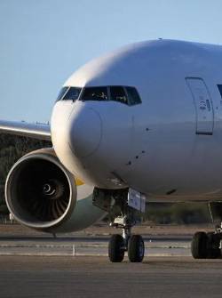 Migrantes venezolanos repatriados desde EE. UU. llegan al Aeropuerto Simón Bolívar el 3 de diciembre de 2025, tras reanudarse los vuelos suspendidos por orden de Trump.