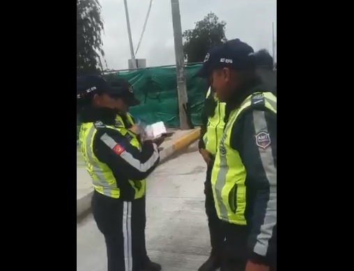 Separarán a agente que agredió a ciudadano en Quito