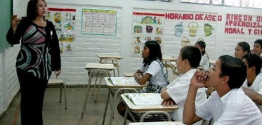 Gobierno abrirá concurso para llenar 20 mil vacantes de docentes