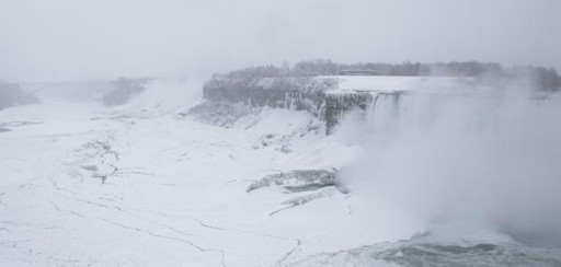 Nueva ola de frío congela EE.UU. y Canadá