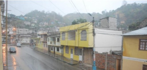 Lluvias en Esmeraldas dejan un menor electrocutado