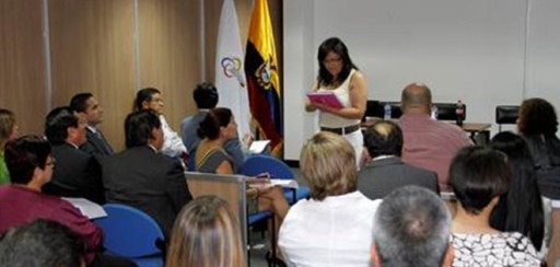 Cientos de nuevos notarios empezaron sus funciones hoy