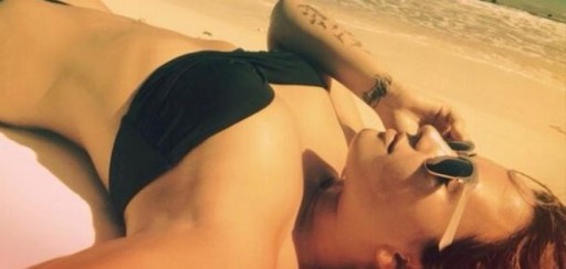 Demi Lovato presume sus encantos en bikini