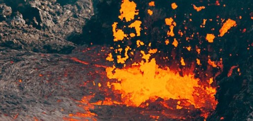 Volcán Kilauea arroja lava en Hawai