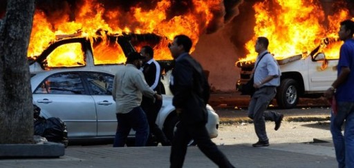 Estudiantes venezolanos se movilizan en demanda de liberaciones y justicia