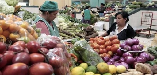 Correa calcula que la inflación de Ecuador será del 3,2 % en 2014