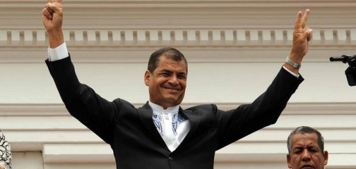 Correa pidió se le revoque licencia para acompañar a candidatos