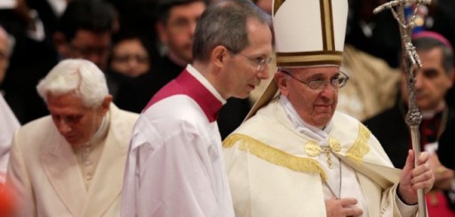 El papa Francisco nombra a 19 cardenales en presencia de Benedicto XVI