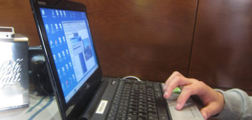 Las redes sociales nos hacen más tontos, según estudio
