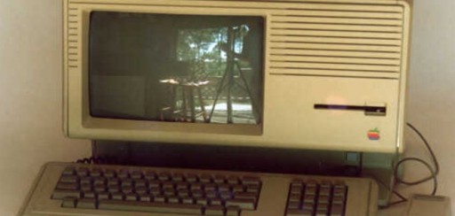 Hallan mouse de Steve Jobs en cápsula del tiempo