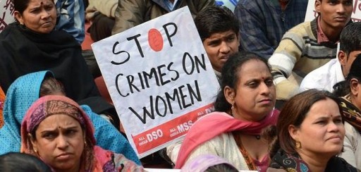 Mujer condenada a violación grupal en India