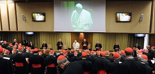 El papa Francisco se reúne con cardenales para analizar cambios en la Iglesia Católica