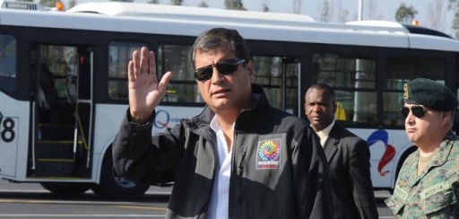 Correa visitó central hidroeléctrica Tahuin en Machala