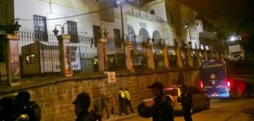 Primer grupo de internos del expenal García Moreno fueron trasladados