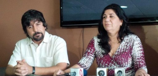 Martha y Santiago Roldós refutan las acusaciones del Gobierno