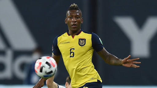 Pervis Estupiñán es baja en Ecuador por lesión