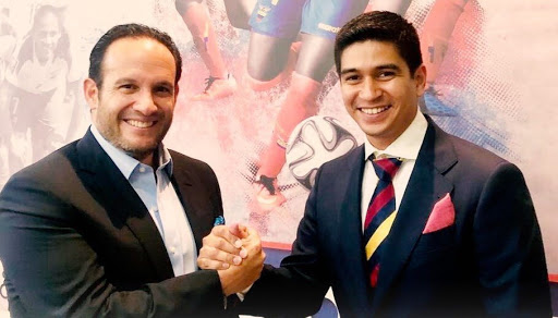 Estrada sobre Cruyff: &quot;No hemos visto el contrato&quot;