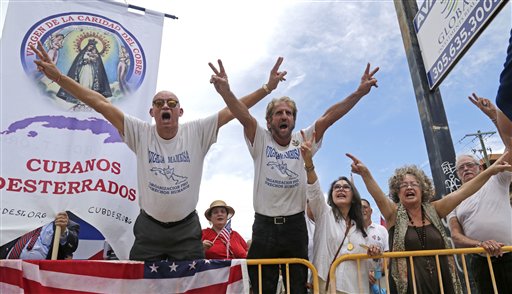 Exiliados cubanos y legisladores reaccionan a política de Trump hacia Cuba