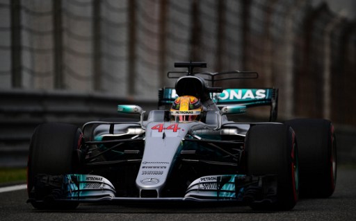 Lewis Hamilton consigue la pole position en el Gran Premio de China