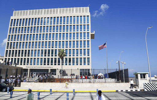 Tillerson advierte que EE.UU. está considerando cerrar embajada en Cuba