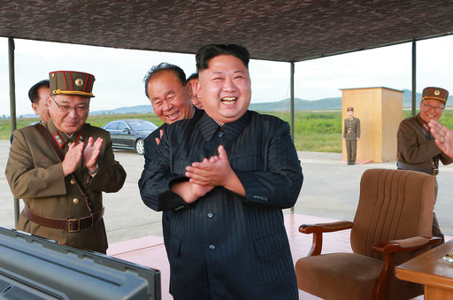 Corea del Norte, a punto de tener arma nuclear, busca &quot;equilibrio&quot; con EE.UU.