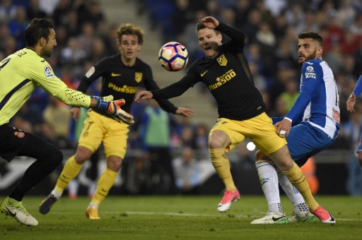 Espanyol pierde de local ante el Atlético Madrid con Felipe Caicedo como titular