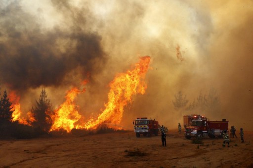 Alerta roja por incendio que amenaza región chilena de Valparaíso