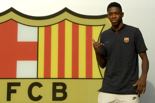 Ousmane Dembélé llegó a Barcelona y ya se puso la camiseta de su nuevo club