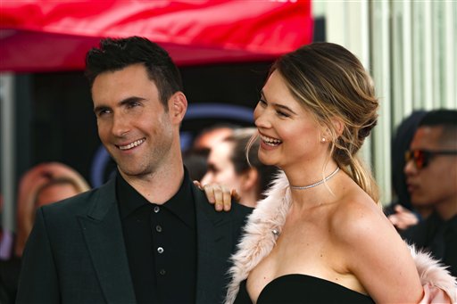 Adam Levine y Behati Prinsloo esperan un segundo bebé