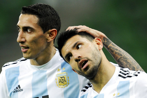 Argentina pierde ante Nigeria y sufre susto con Sergio Agüero