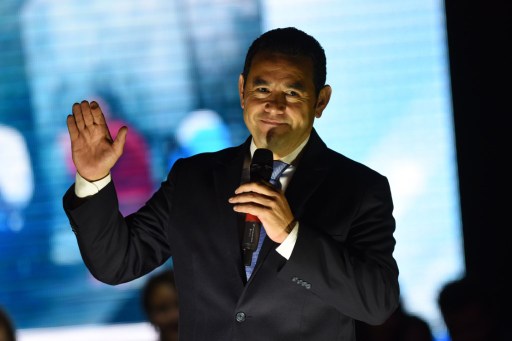 Comediante Jimmy Morales alcanza la Presidencia de Guatemala con una victoria histórica