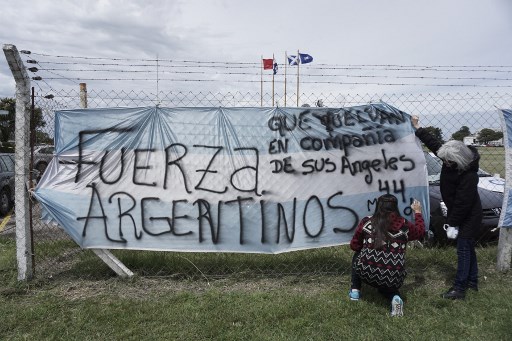 Ecuador ofrece ayuda en la búsqueda del submarino argentino perdido