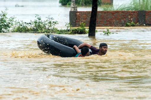 Al menos 175 muertos en India, Nepal y Bangladés a causa de las inundaciones