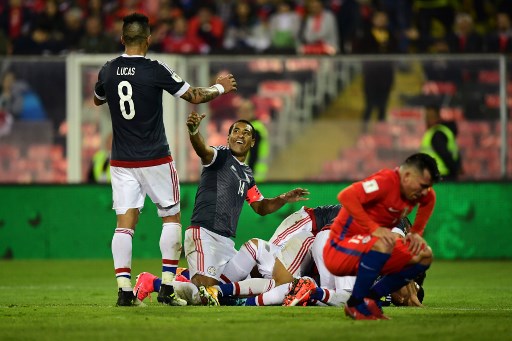 Paraguay golea a Chile y se mete en la pelea por un cupo al Mundial