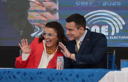 15 de mayo del 2025 | Entrega credenciales como presidente a Daniel Noboa y de vicepresidenta a María José Pinto en el Palacio de Cristal del Parque Itchimbia.