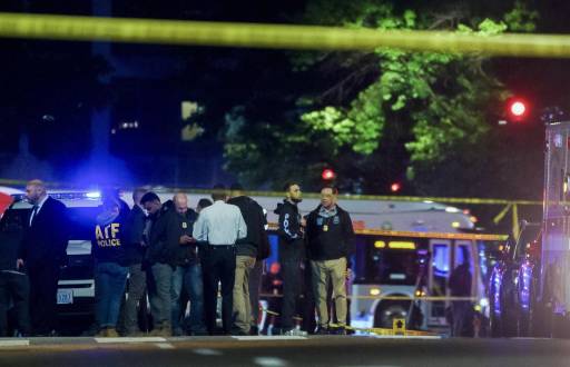 Agentes de policía este jueves en las proximidades del Museo Judío de Washington donde fueron asesinados dos miembros de la embajada de Israel.