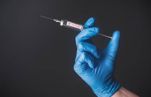 Foto referencial a inyecciones de ácido hialurónico.