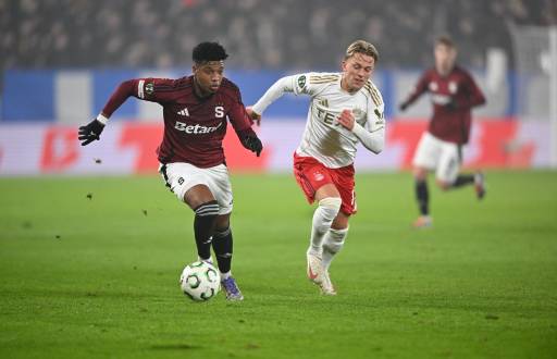 John Mercado anotó el gol para la victoria del Sparta Praga en la Conference League.